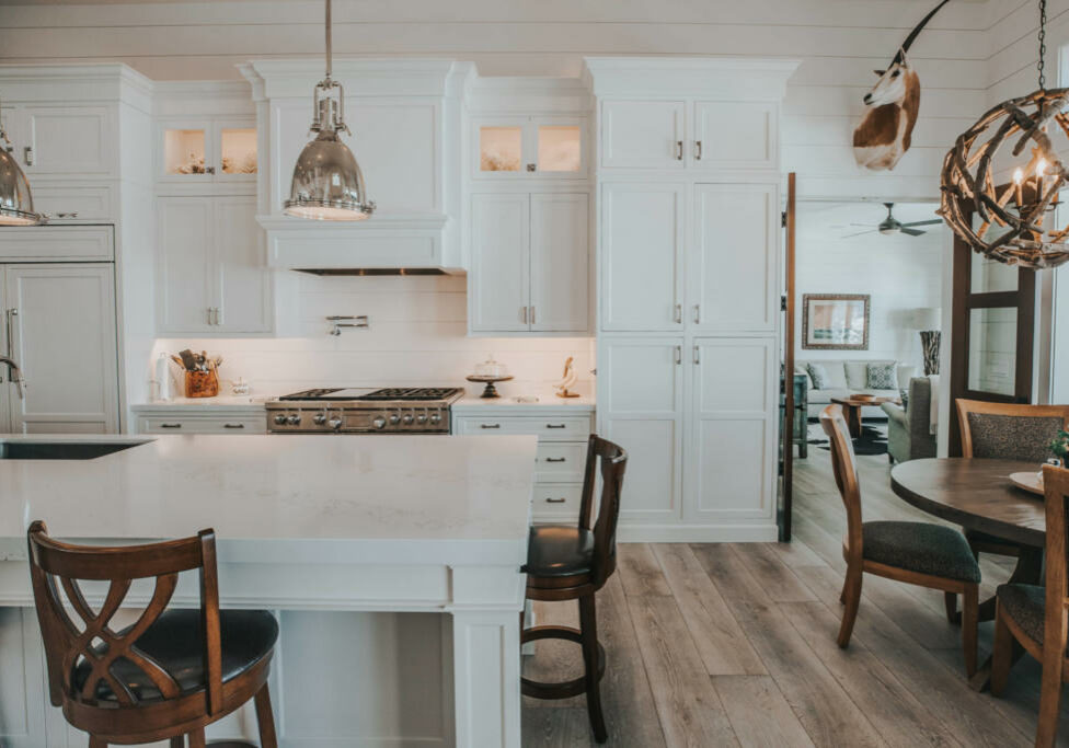 coastal-ranch-style-waterview-kitchens-img_44b111a90b4375f9_14-6309-1-11aaf52